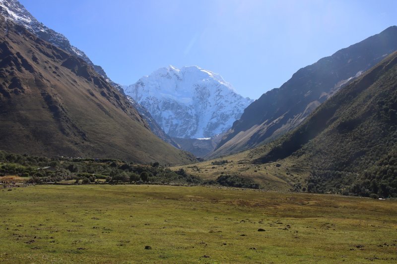 Glaciated peak at the head of the grassy Soraypampa valley